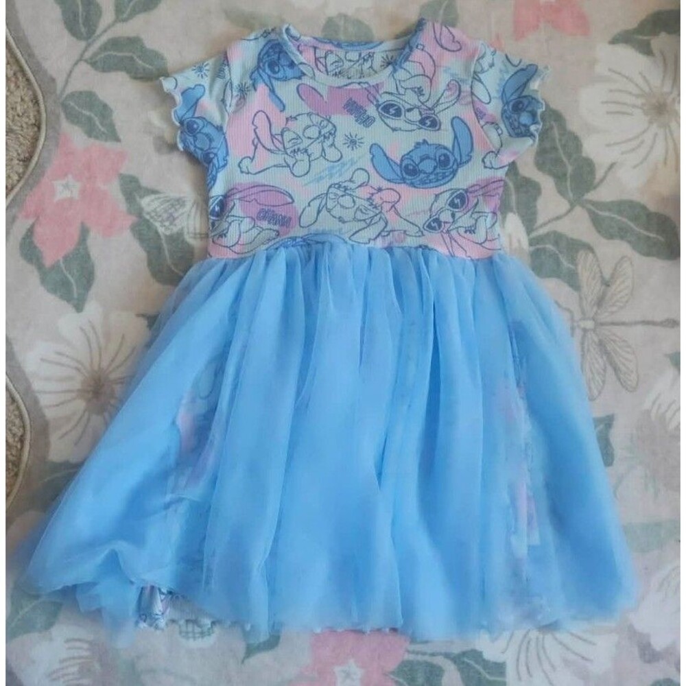 little girl size 6X stitch dress